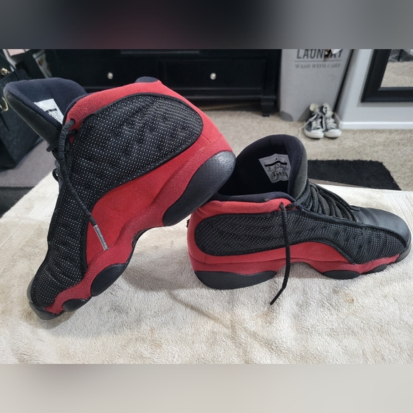 Jordan 13 retro BRED 2017 (GS) 6Y - Picture 4 of 8